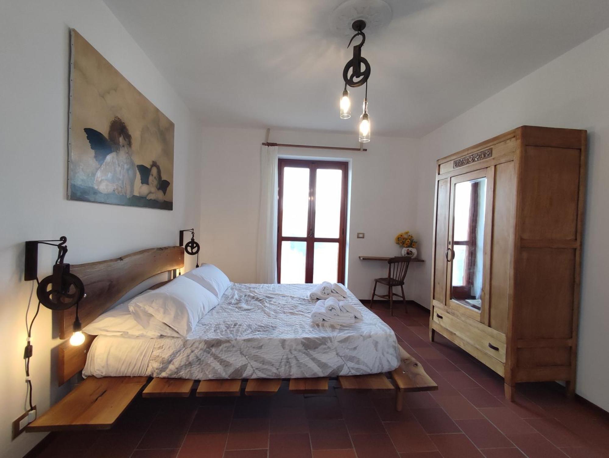 Ca Di Me Villa La Morra Room photo
